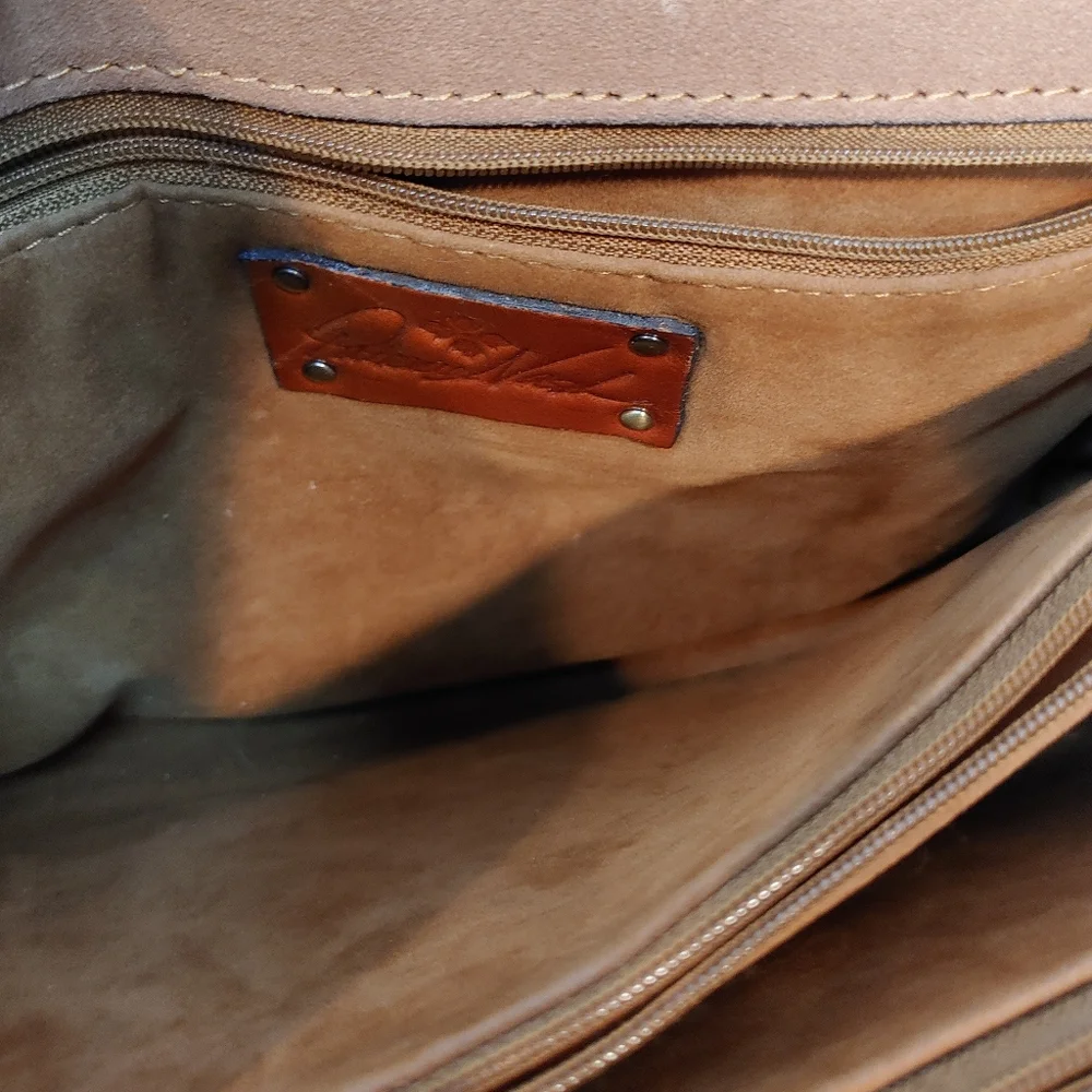Patricia Nash Sanabria White Waxed Tooled Cream & Tan Satchel NWOT - Picture 9 of 16